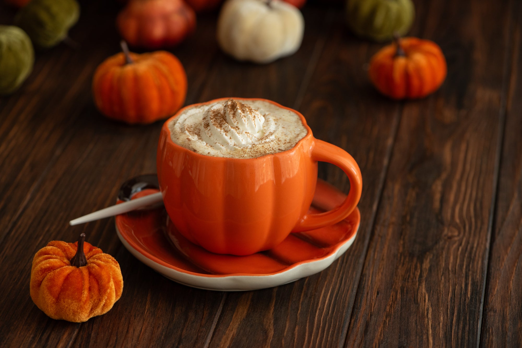 El arte de los aromas en las cafeterías durante la temporada otoño-invierno