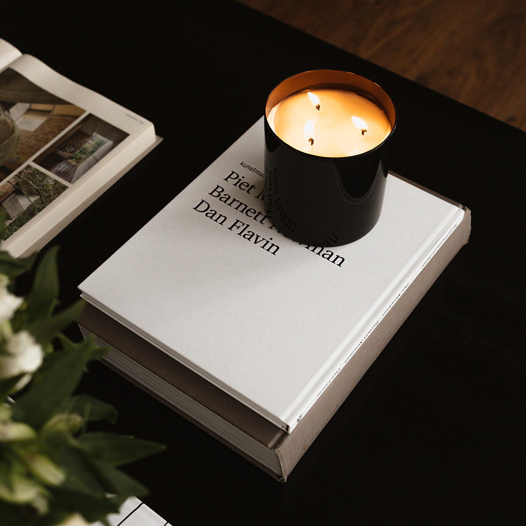 Vela chica con fragancia única. Ame Ame 